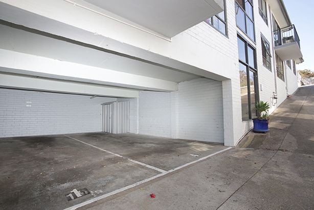 Refurbished delight in an ideal, quiet location
