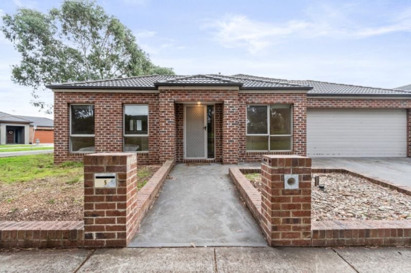 5 Carinya Crescent, South Morang