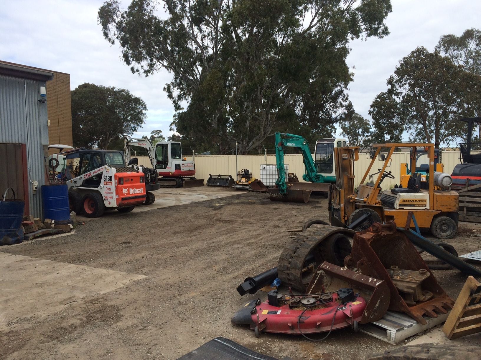 STORAGE YARD WITH FACTORY -  NO GST PAYABLE!