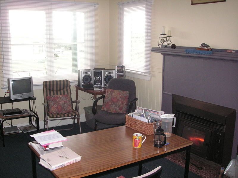 2
 
 
 
  
 
 
 1
 
 
 
 
 
 
 
 
 39 Alice Street, ULVERSTONE TAS 7315, Ulverstone - Thumbnail 6