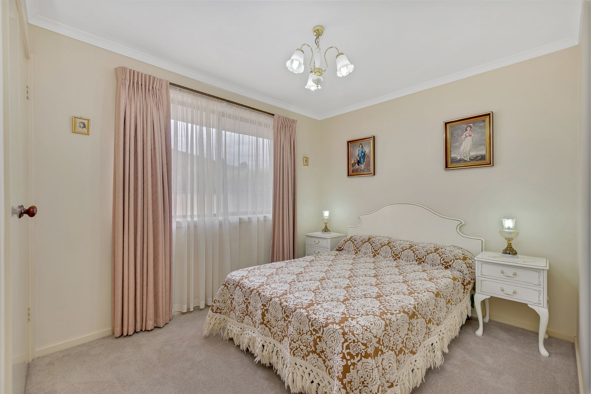 Tailor-Made For Easy Living     Auction This Saturday @ 12.30pm