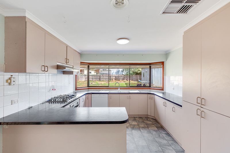 40 Underbank Boulevard, Bacchus Marsh - Thumbnail 4