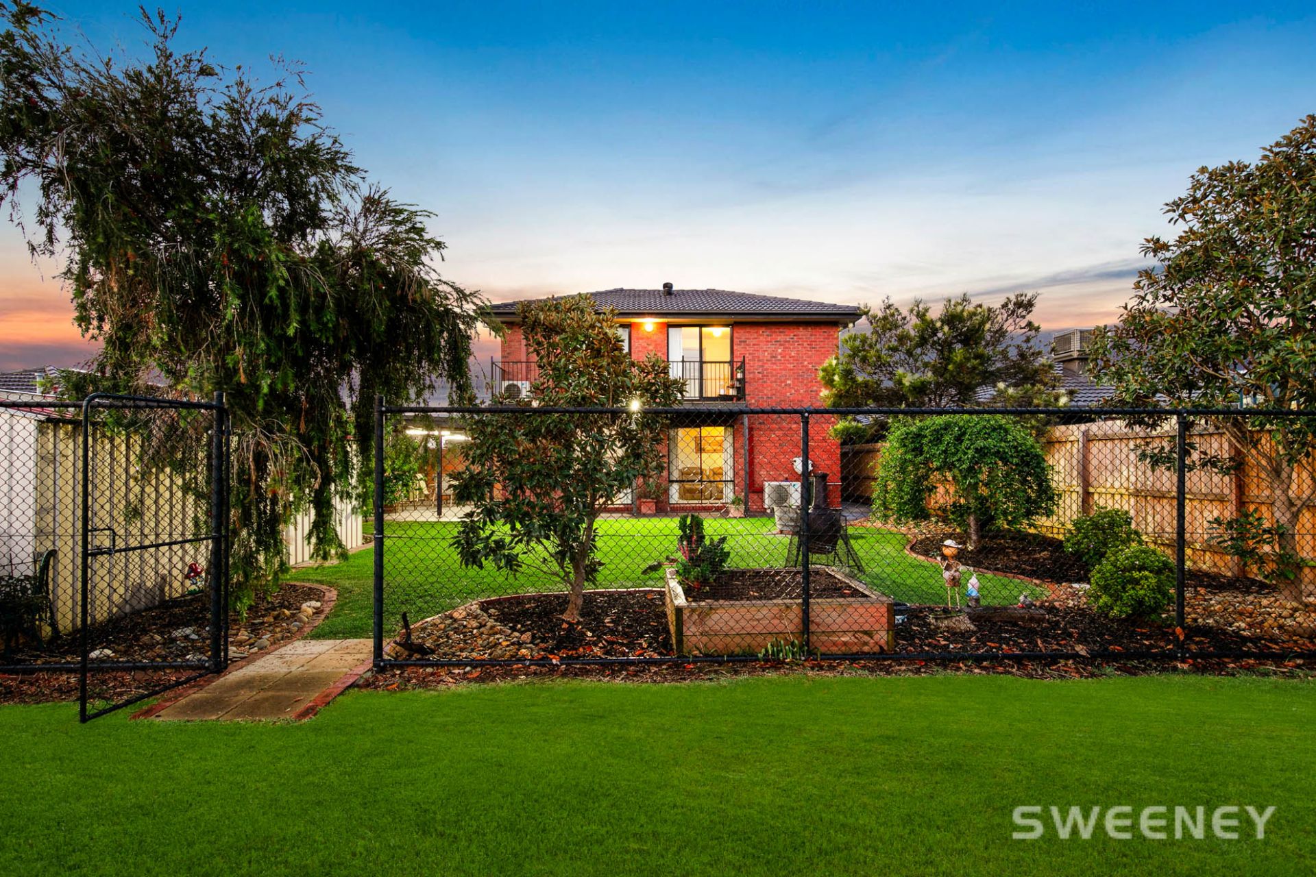 10 Featherby Way, Altona Meadows - Thumbnail 5