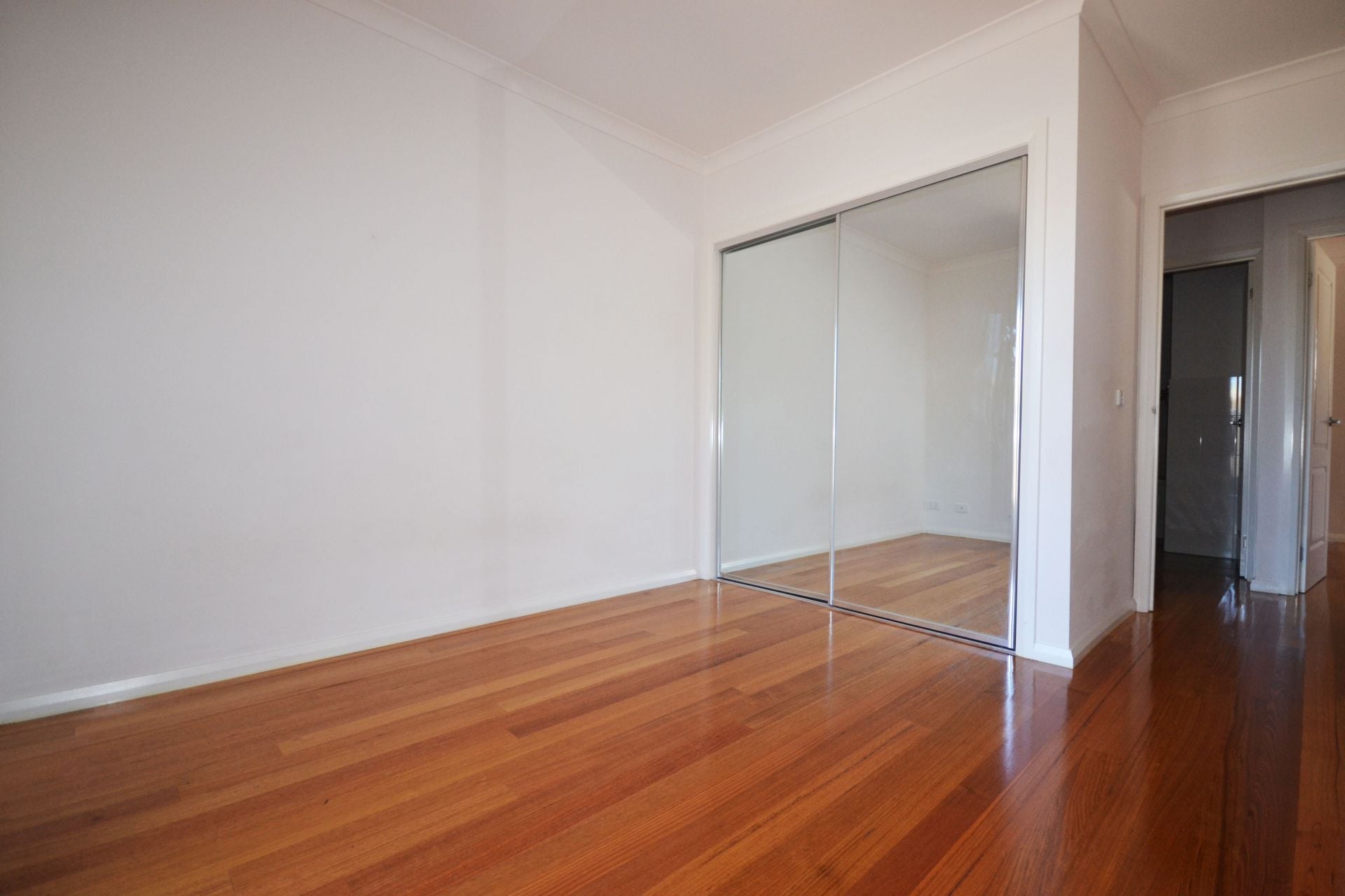PERFECTLY PROPORTIONED & IMPRESSIVE THROUGHOUT