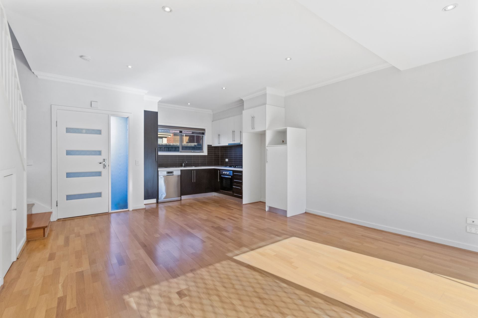 Spacious, stylish townhouse