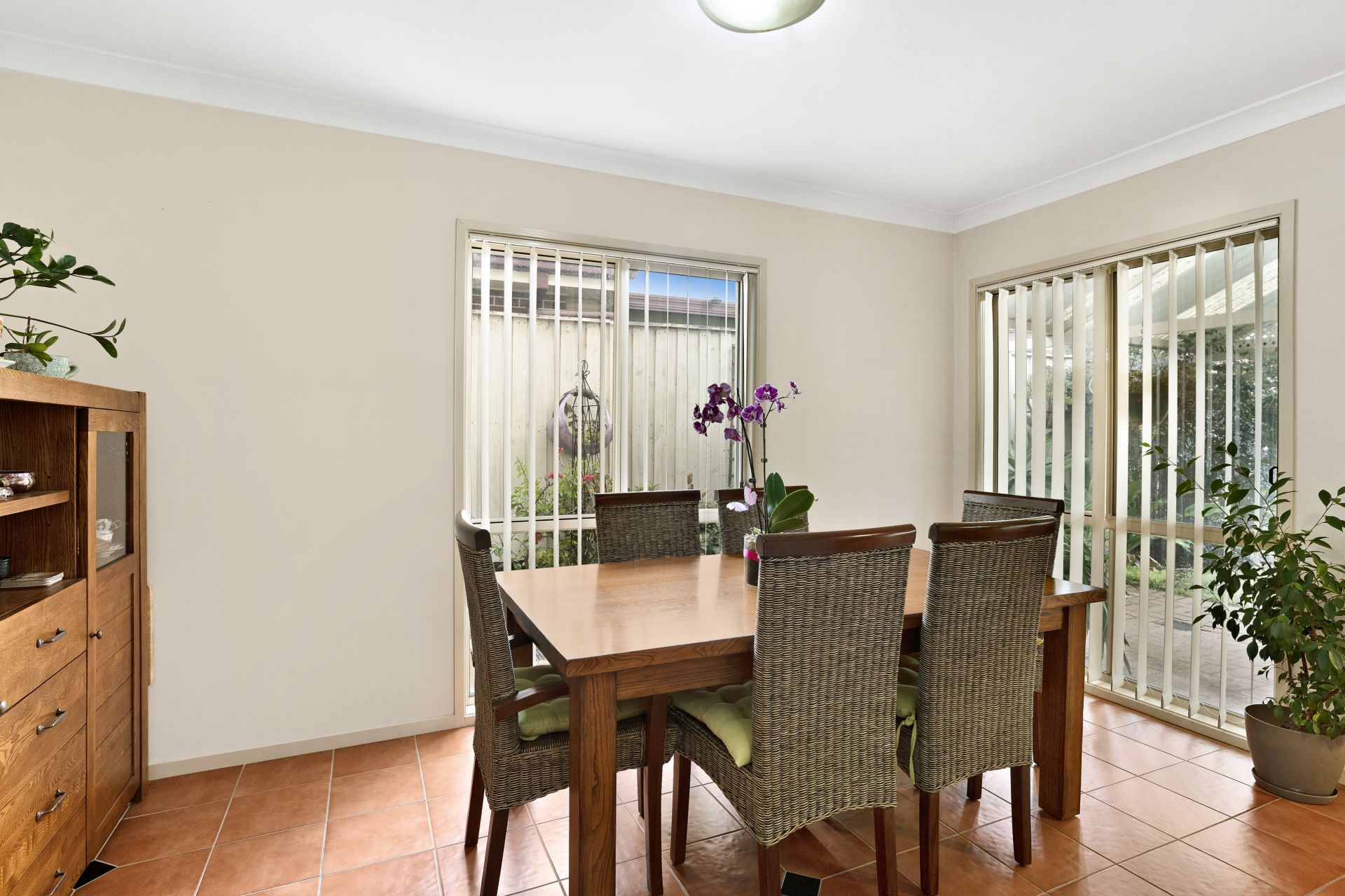 Real Estate For Sale 179 Waterworth Drive Mount Annan , NSW