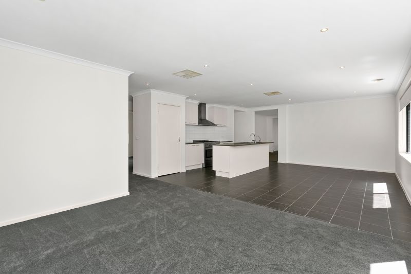 24 Hatfield Drive, Mernda