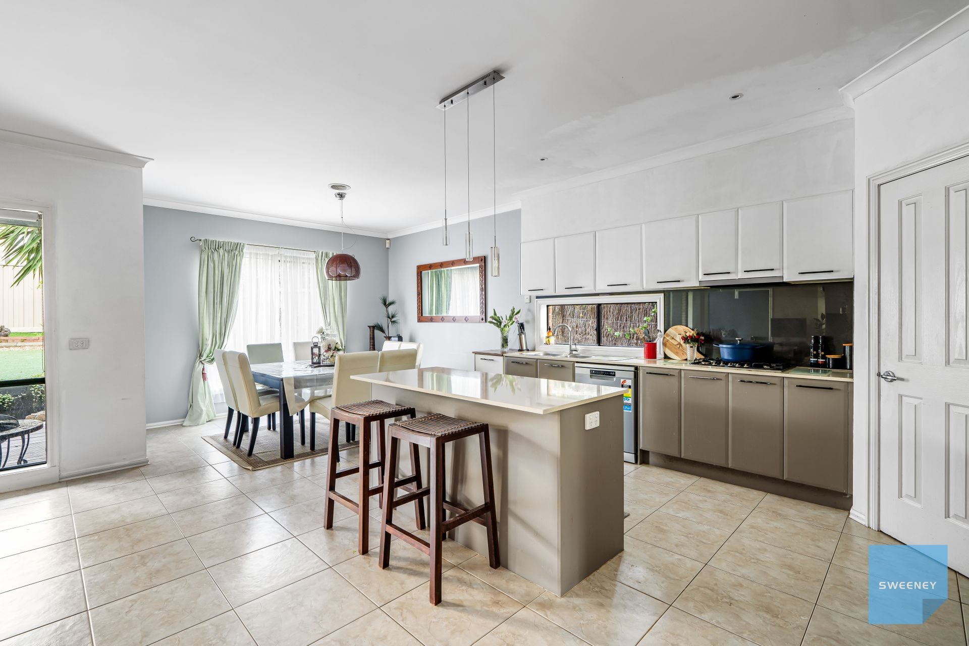 16 Durrol Way, Caroline Springs - Thumbnail 6