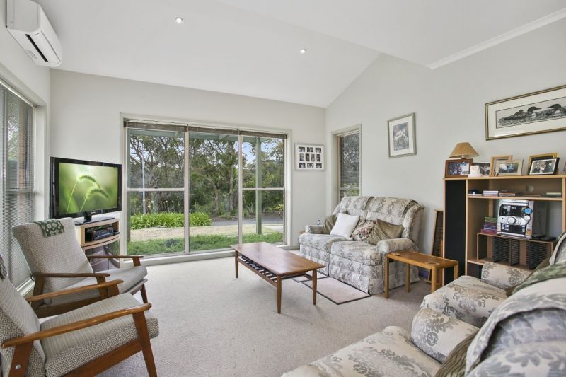 5 Tarnalla Place Ocean Grove VIC, Ocean Grove - Thumbnail 2