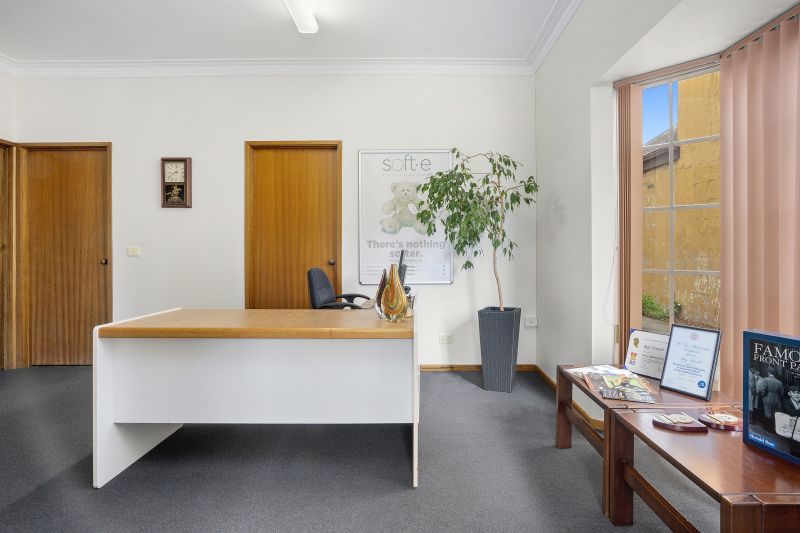 228 Latrobe Terrace, Geelong West