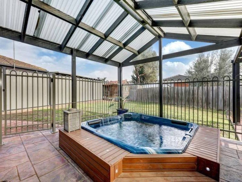 8 Creswell Court, Bulleen - Thumbnail 5