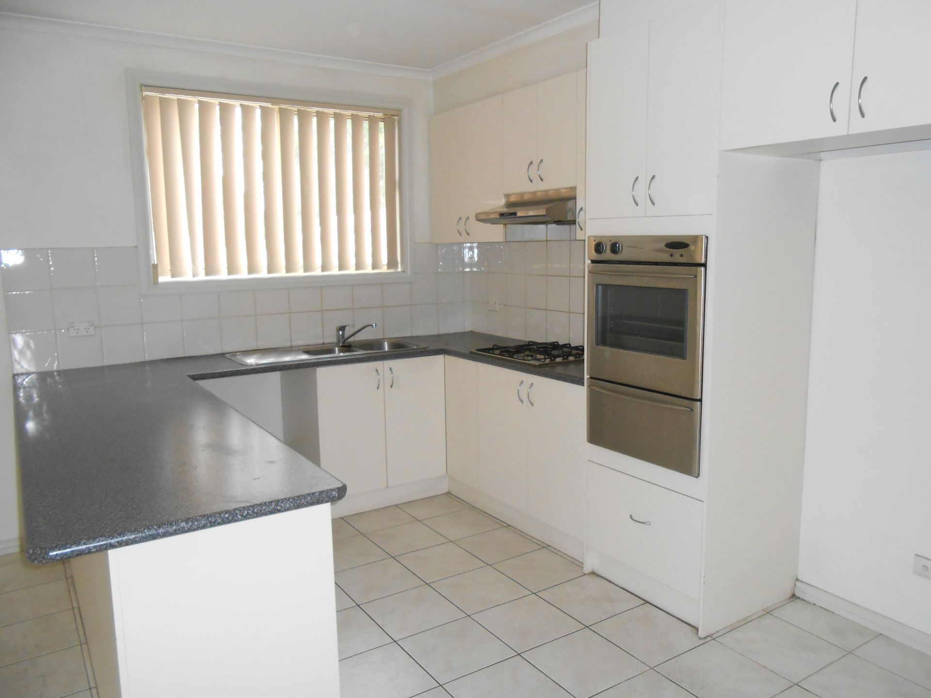 UNBEATABLE LOCATION..!    *Insp  Wed 1st Apr @ 4:20pm*