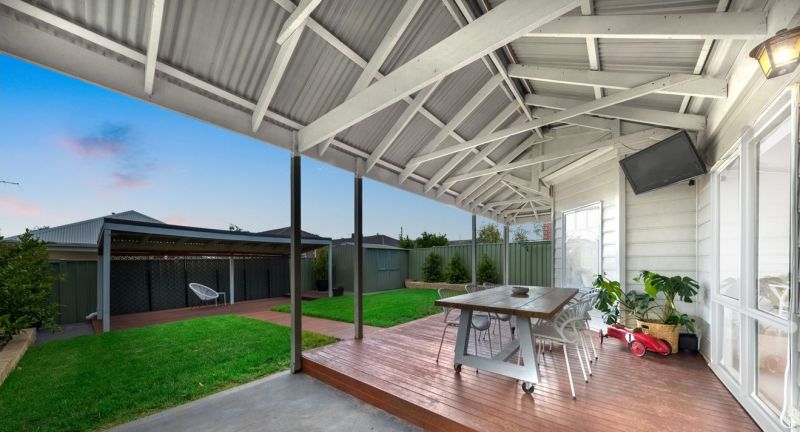 14 Liriope Green, Caroline Springs - Thumbnail 5