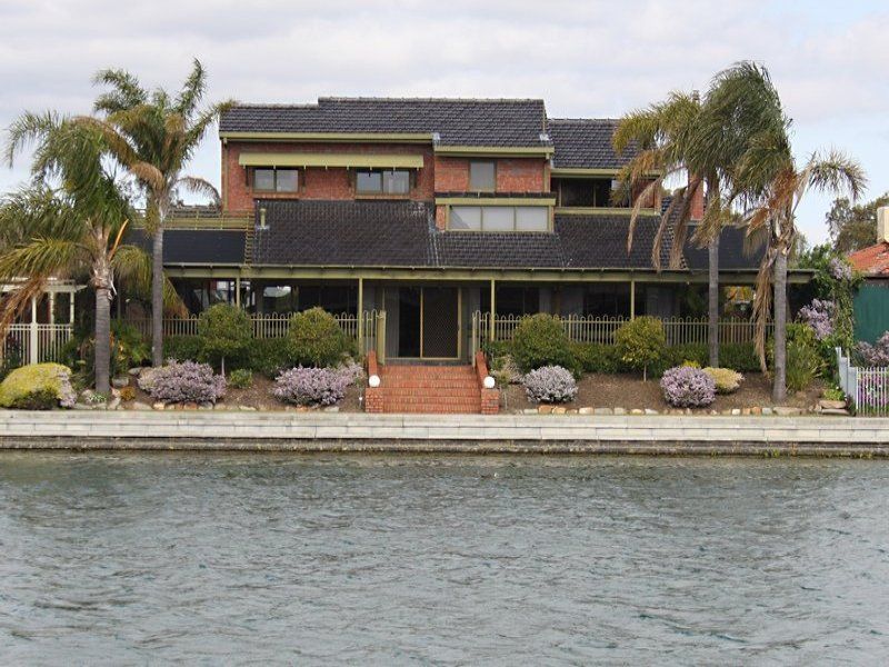 21 Lakeview Avenue West Lakes 5021