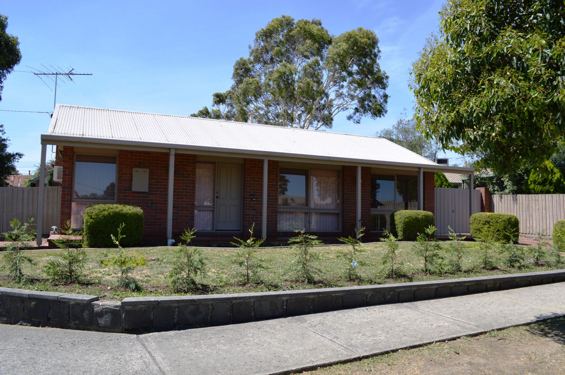 PICTURE-PERFECT HOME IN PRIME LOCATION