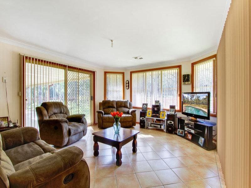 80 Cherrybrook Chase, Londonderry - Thumbnail 4