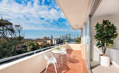 Dee Why - 10/7-9 Clyde Road