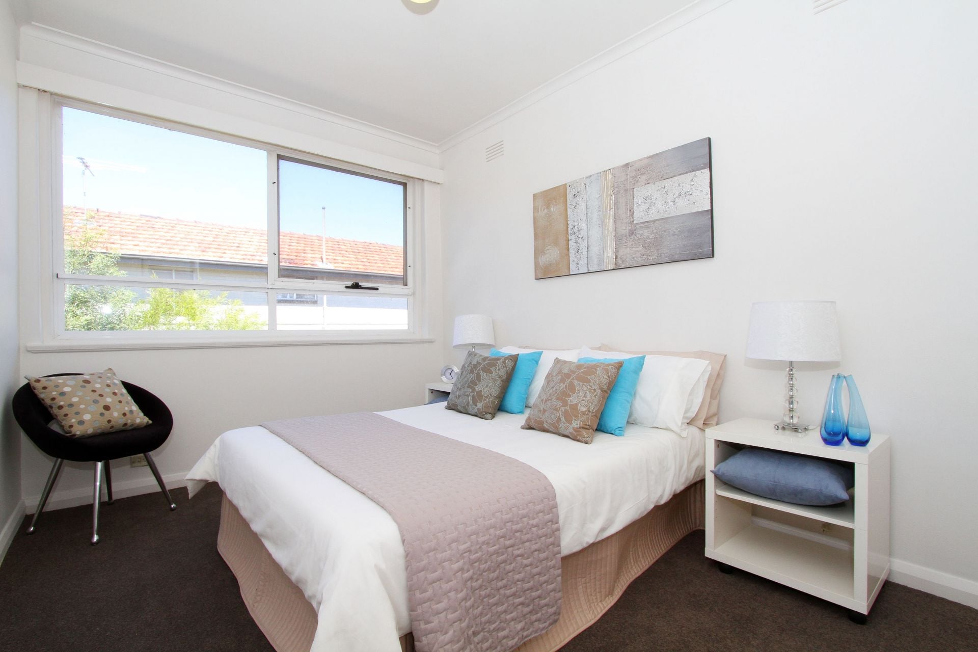 Secure One Bedroom Apartment!
