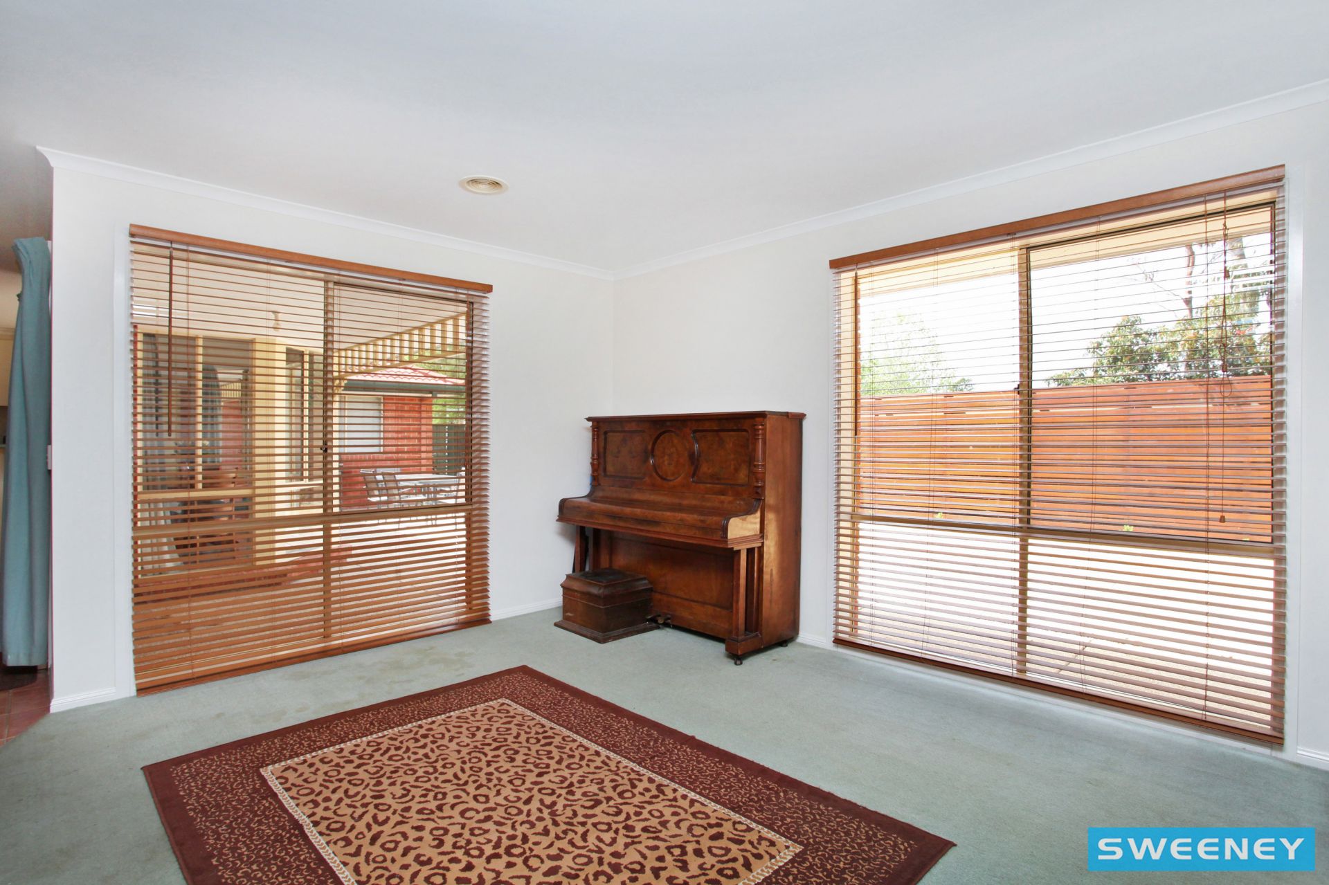8 Learmonth Court, Caroline Springs - Thumbnail 7