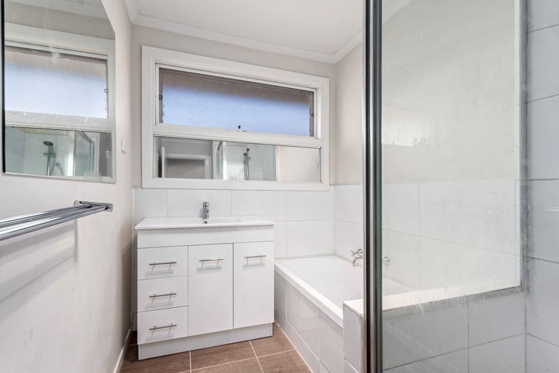 2 Laird Drive, Altona Meadows - Thumbnail 6