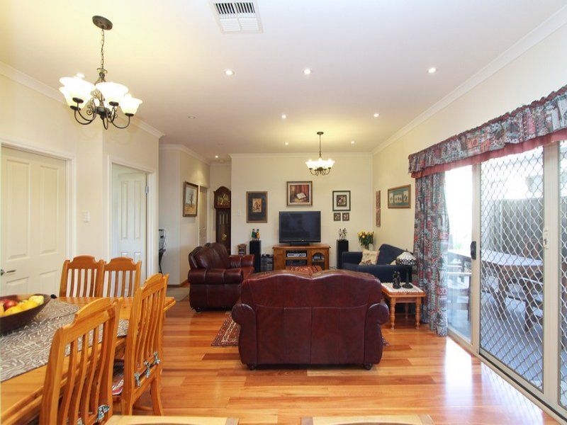 8 Bonvue Rd Rostrevor 5073
