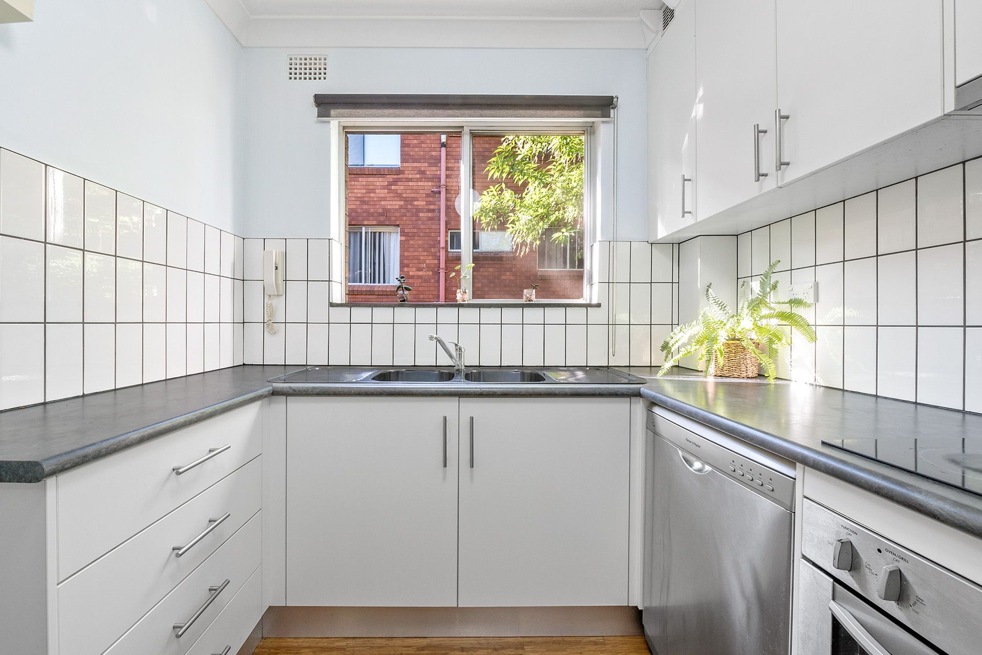 6/13 Curzon Street, Ryde