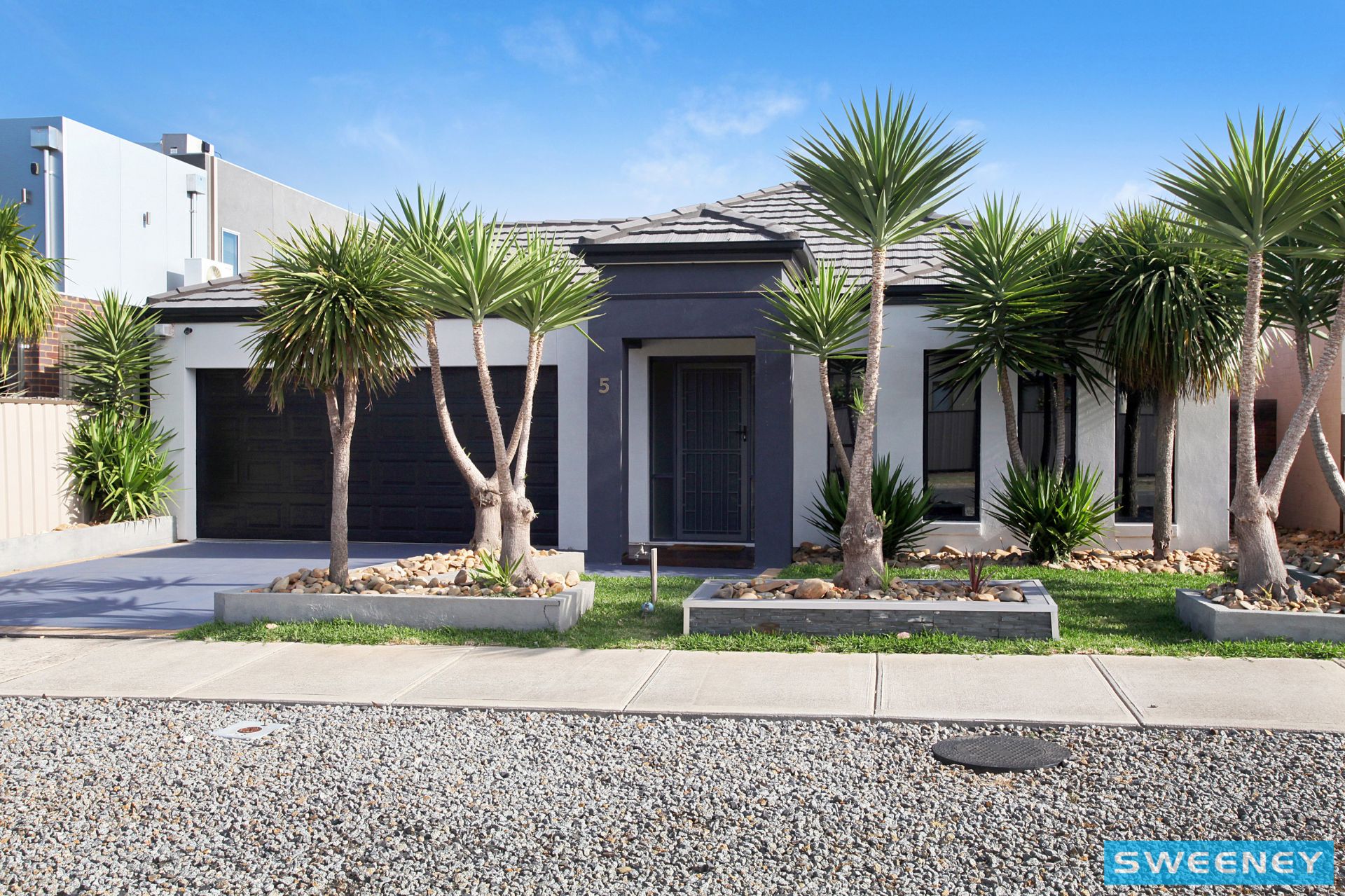 5 Barton Road, Burnside Heights - Thumbnail 2