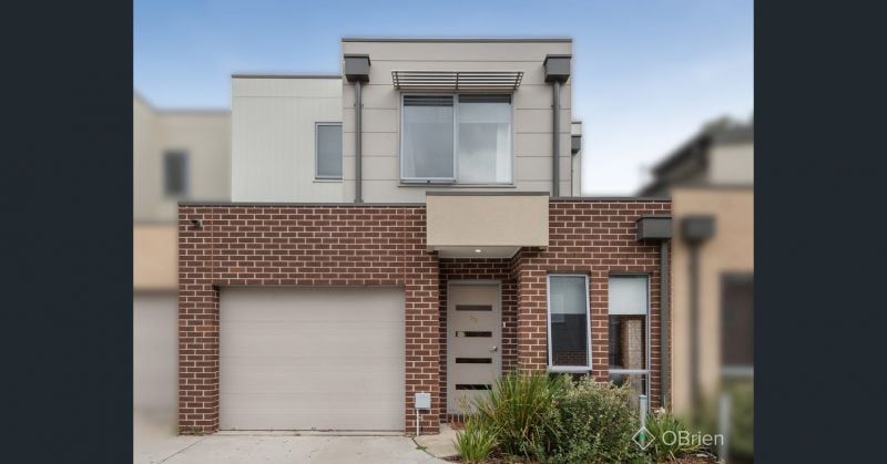 33 Sanctuary Drive, Carrum Downs VIC
