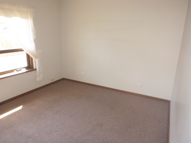 4/12 Varram  Way West Lakes Shore 5020
