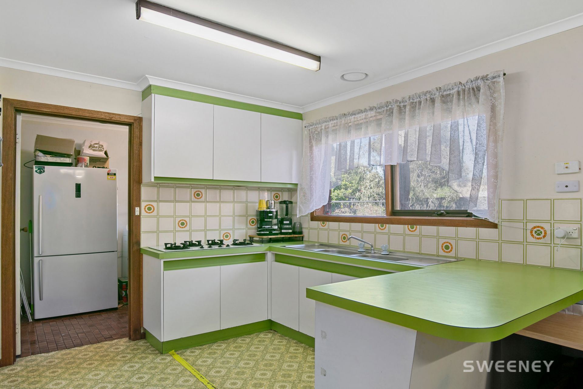 51 Laird Drive, Altona Meadows - Thumbnail 7