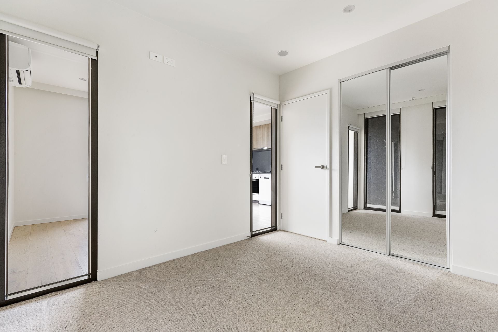 EXCLUSIVE APARTMENT LIVING