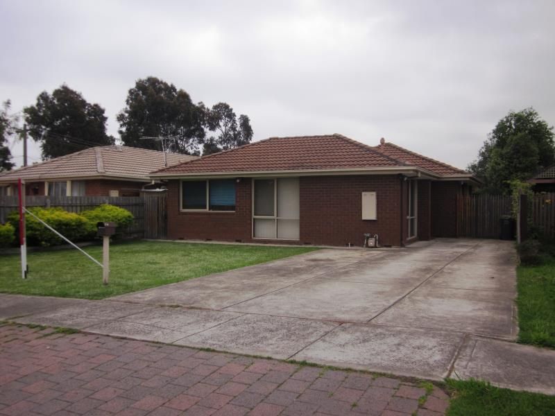 2 Brookglen Court, Epping