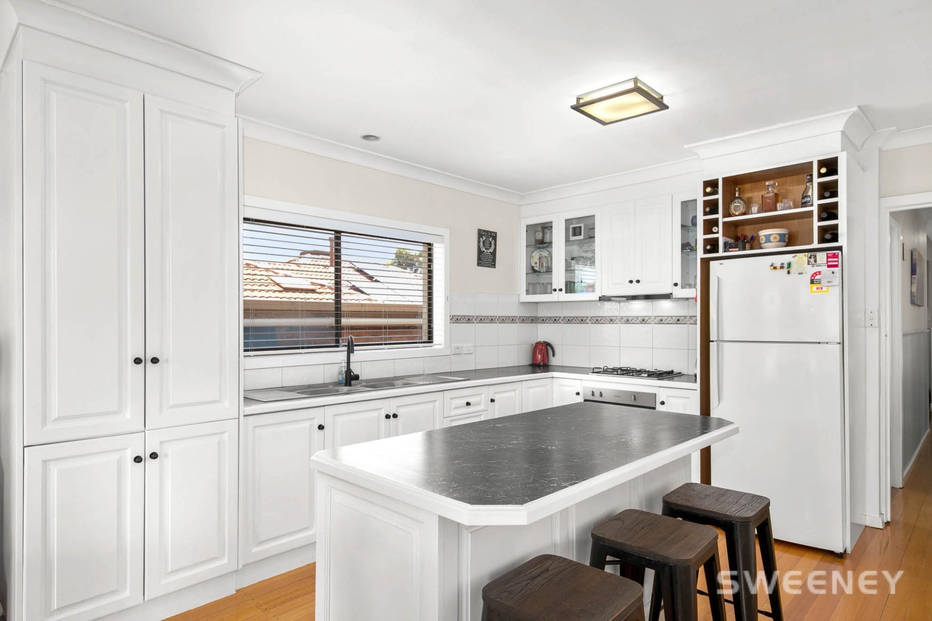 3 Oshannessy Court, Altona Meadows - Thumbnail 4