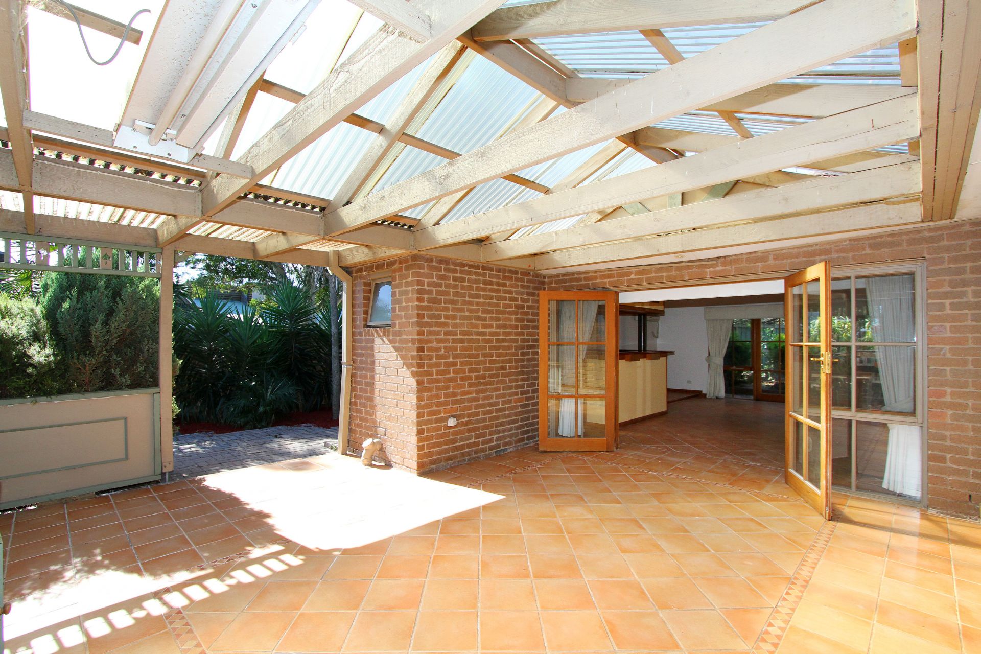 IDEAL FAMILY HOME