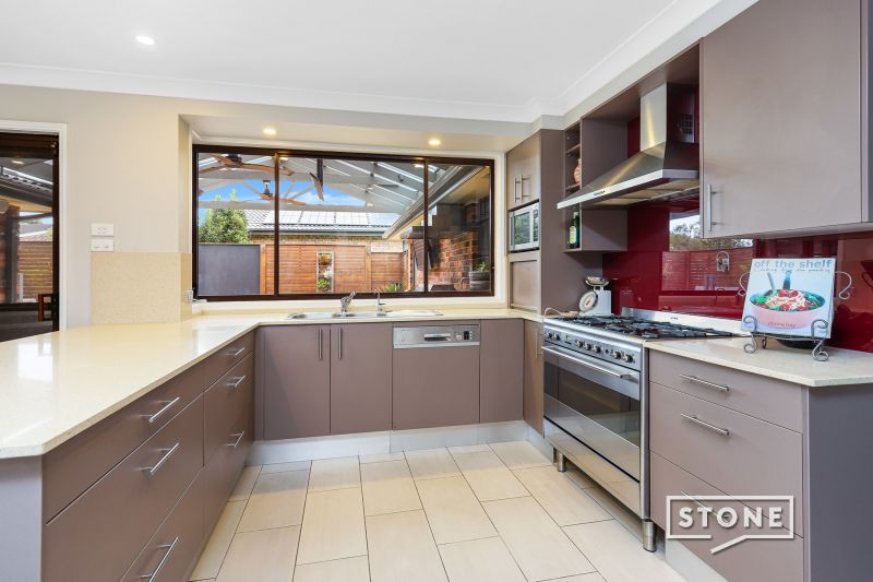 Real Estate For Lease 4 Pineview Place Dural , NSW