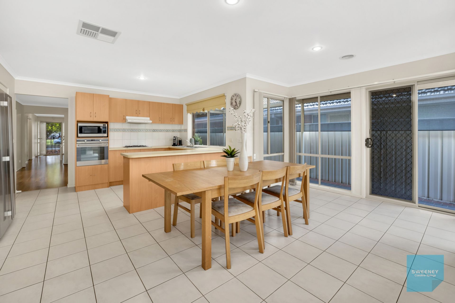 3 Caddick Gardens, Caroline Springs - Thumbnail 3