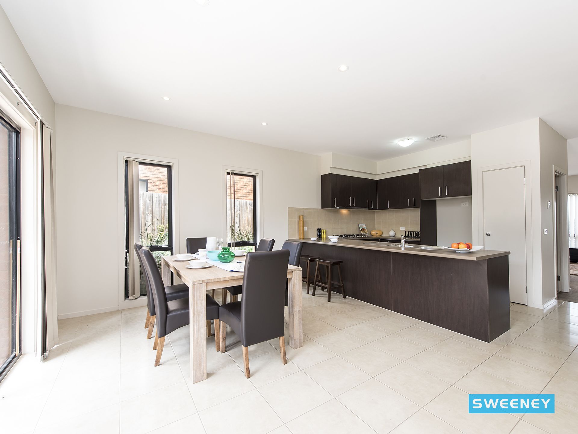 8/30-40 College Street, Caroline Springs - Thumbnail 4