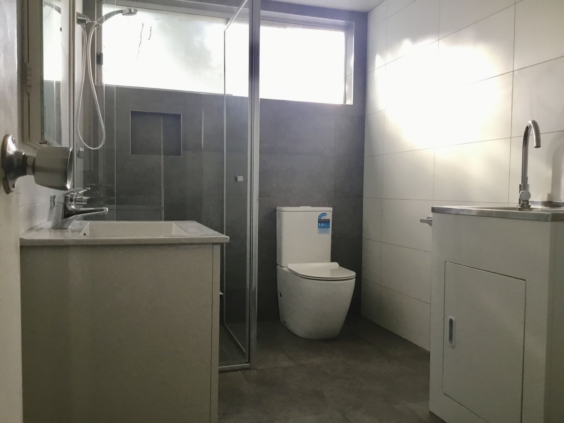 Renovated Villa with Courtyard
6 or 12 Month lease available!