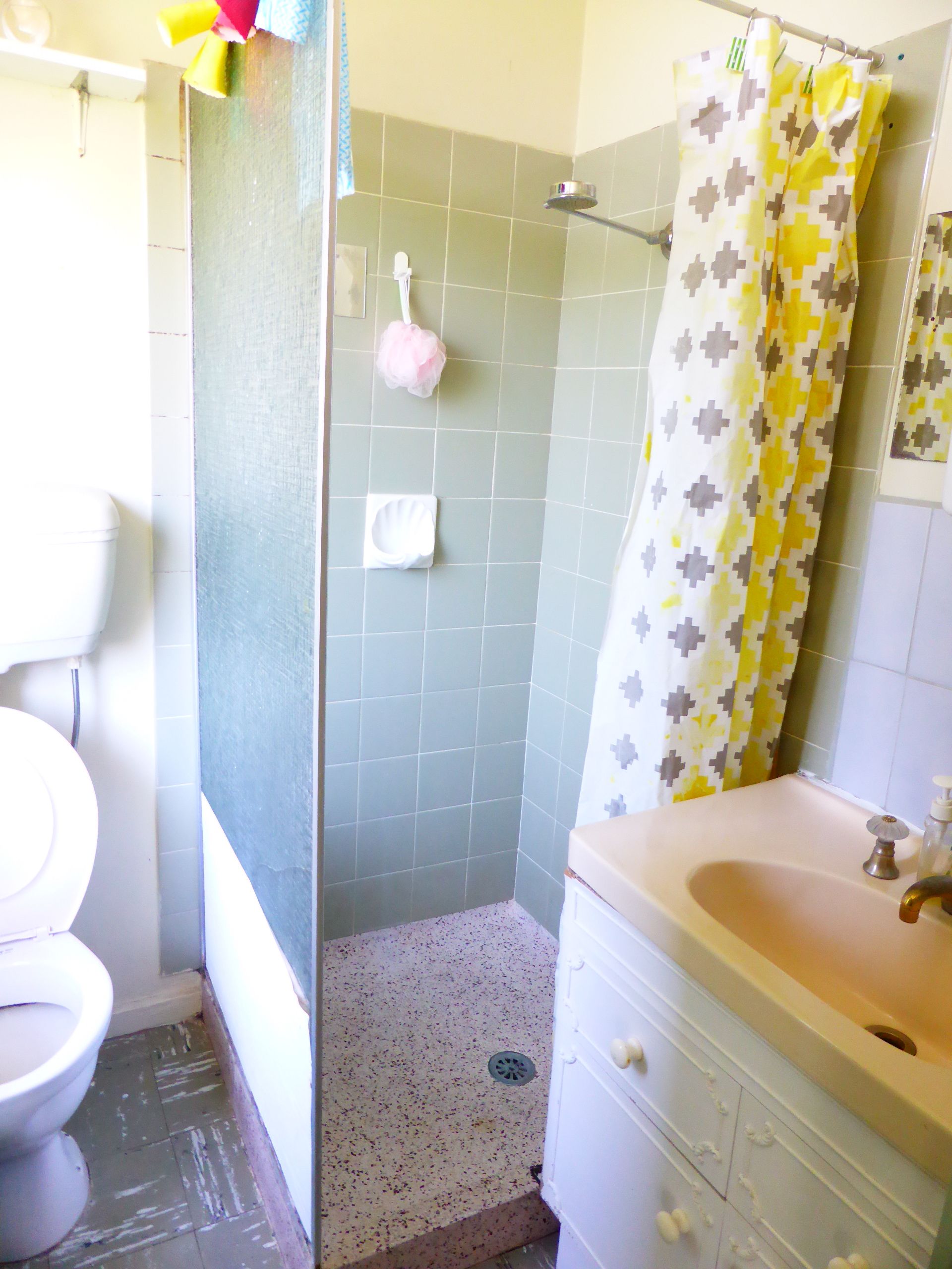 One Bedroom A Stone Throw Away From Amenities!
