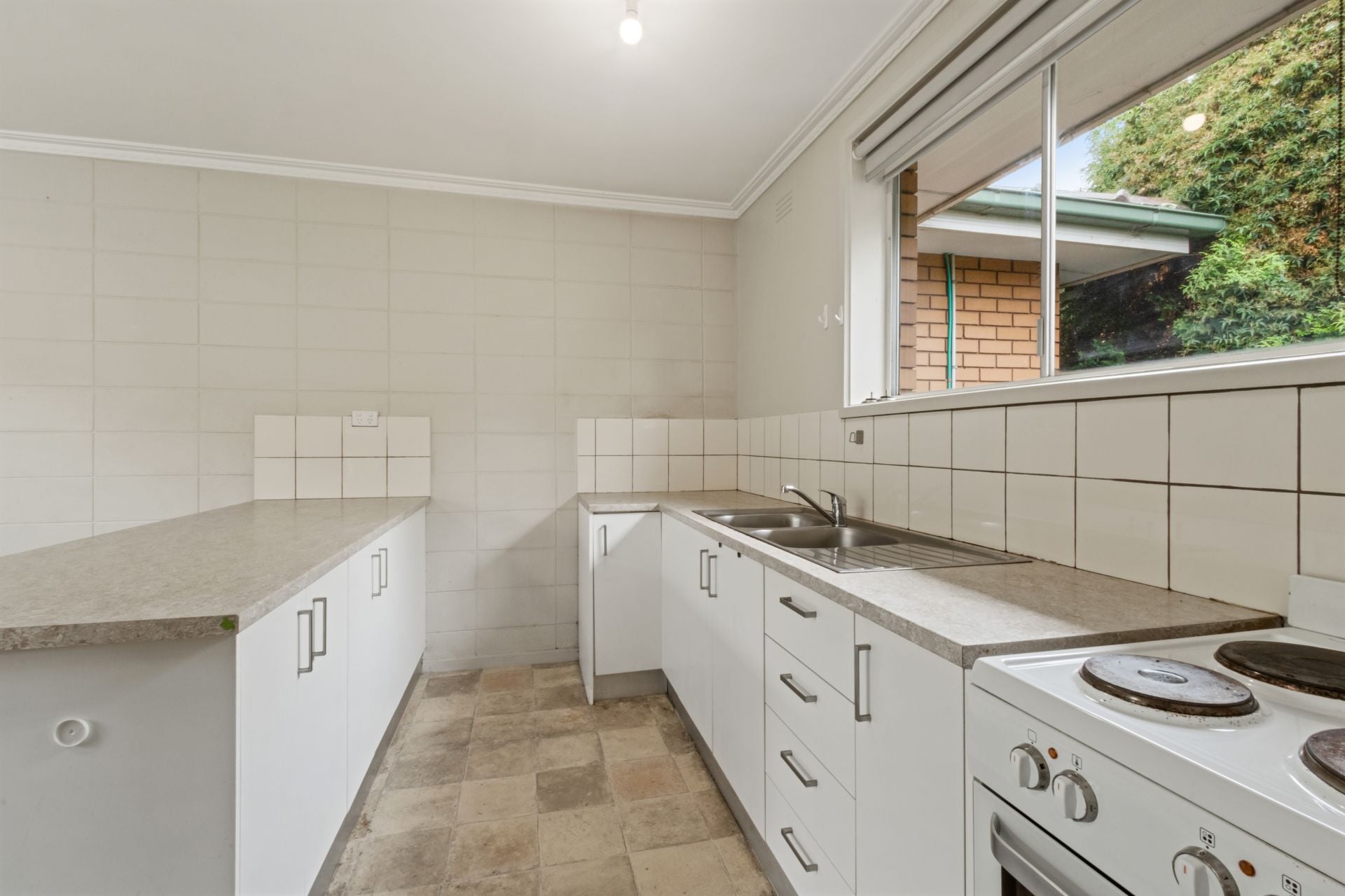 2 Bedroom unit on Edwardes