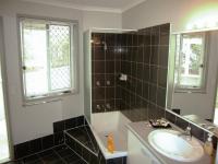 2 Naturi Street NOOSA HEADS QLD, Noosa Heads - Thumbnail 6