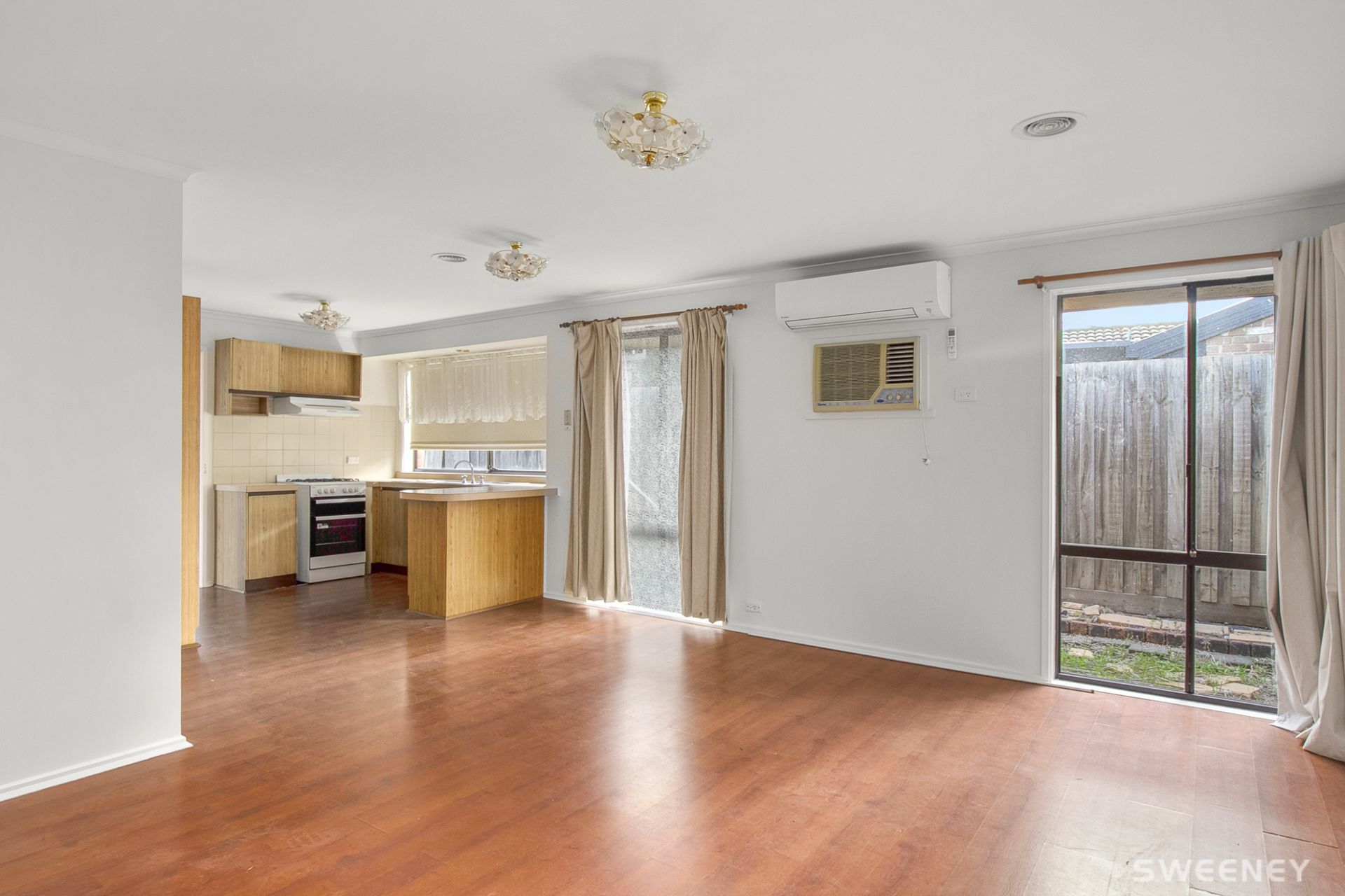 24 Swan Street, Werribee - Thumbnail 4