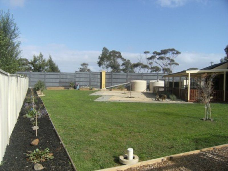 10 Waranga Close, Caroline Springs - Thumbnail 6