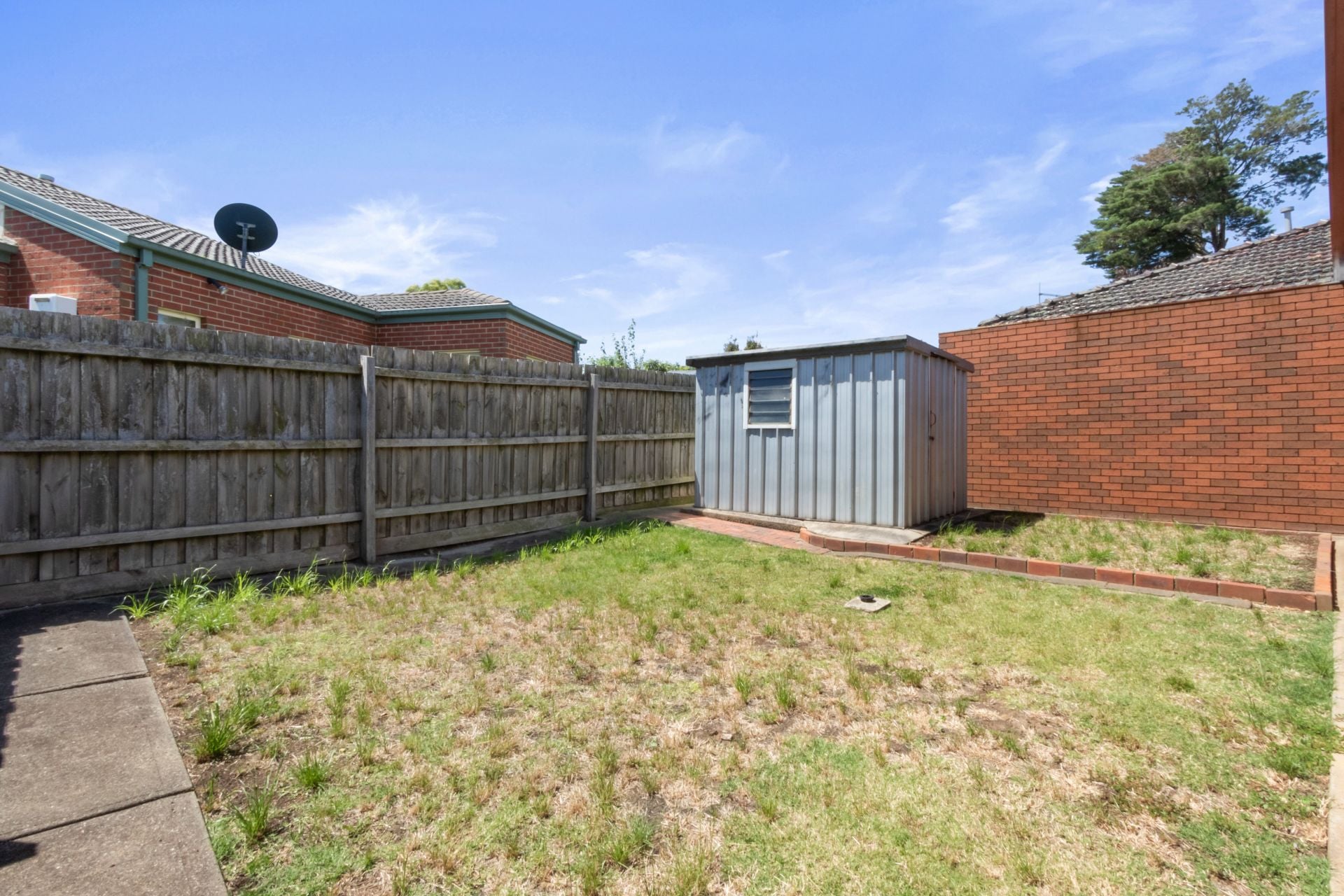 Immaculate unit in ideal locale