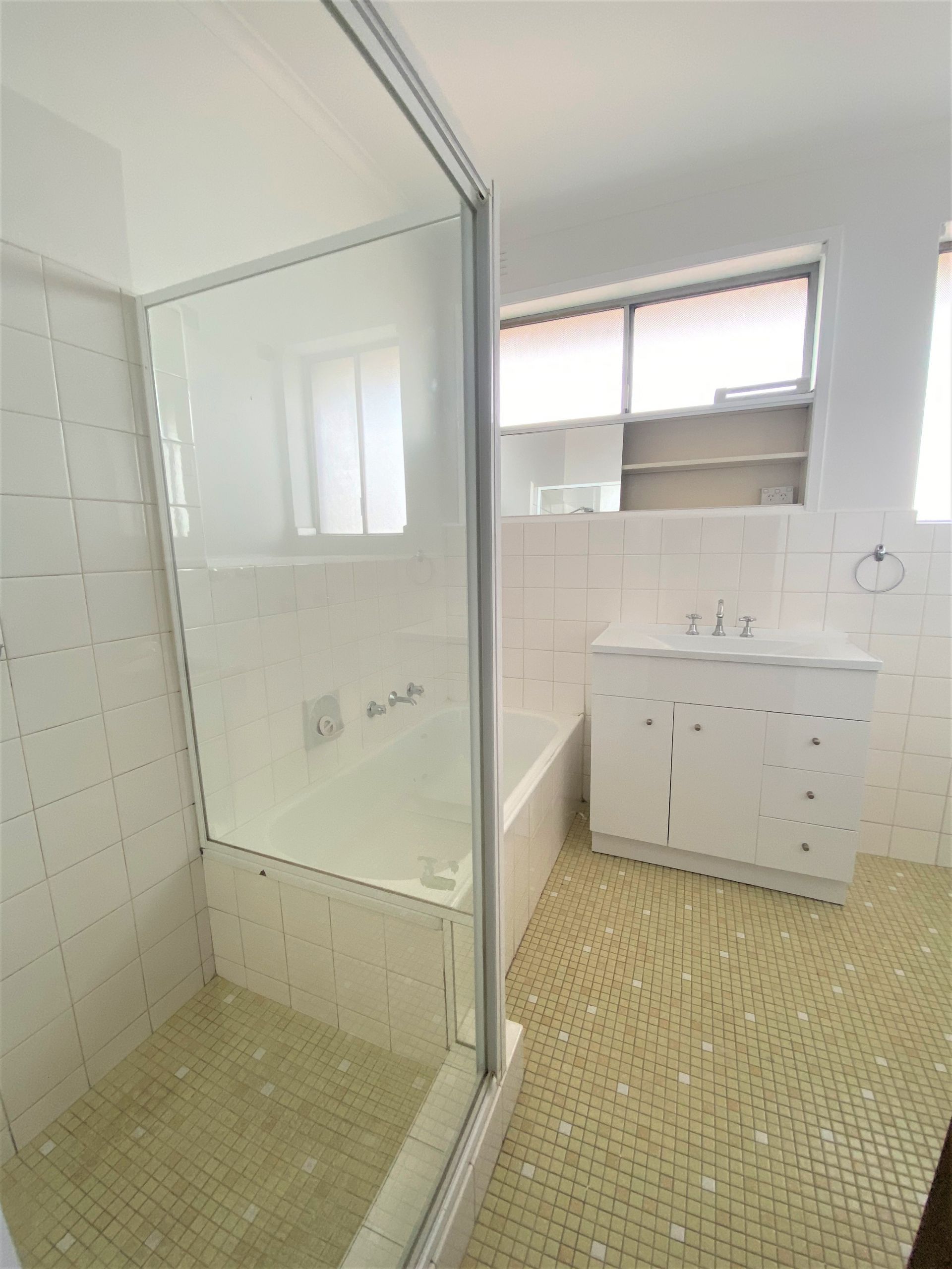 A gem in the heart of Thornbury!