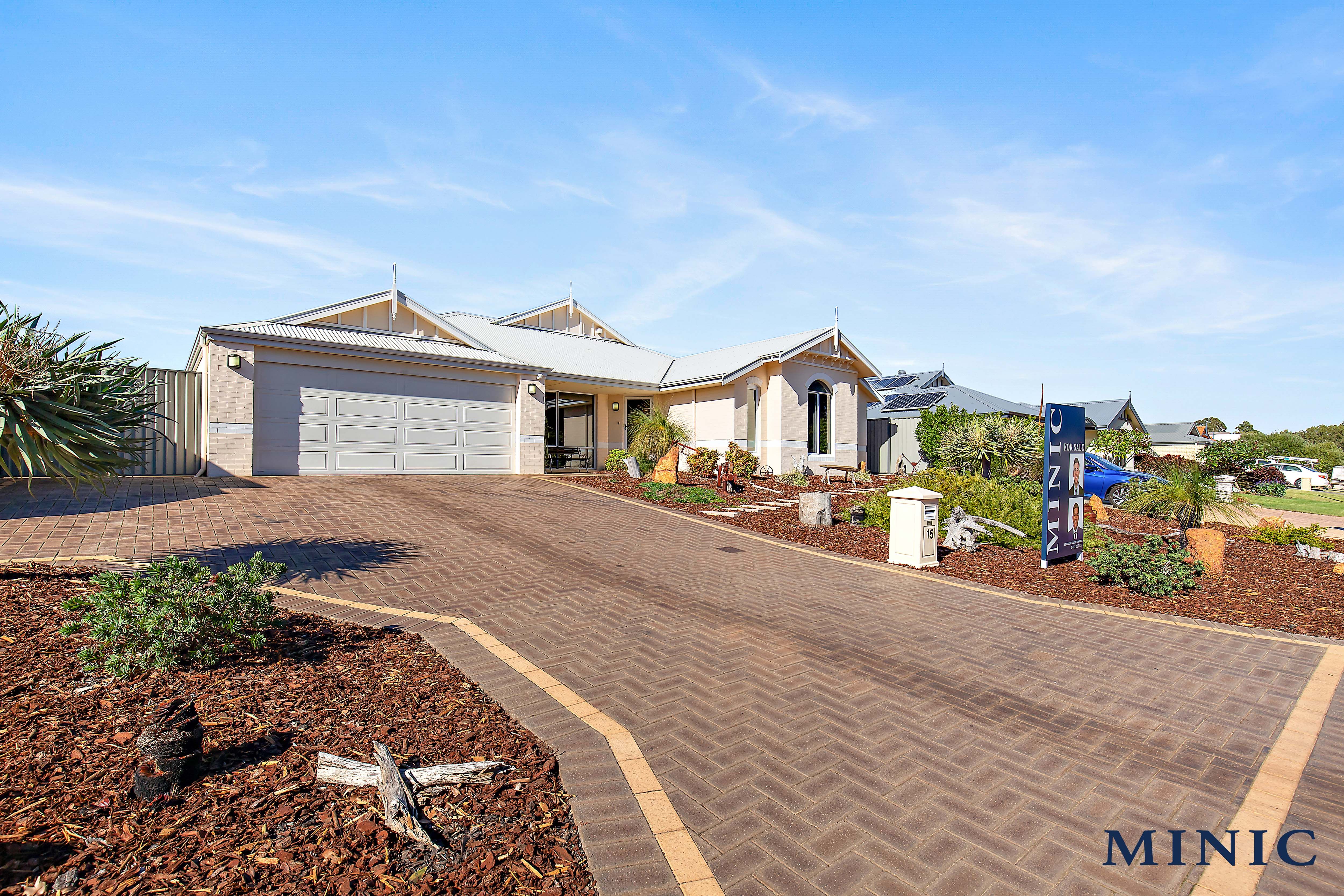 15 Burgess Drive, Byford