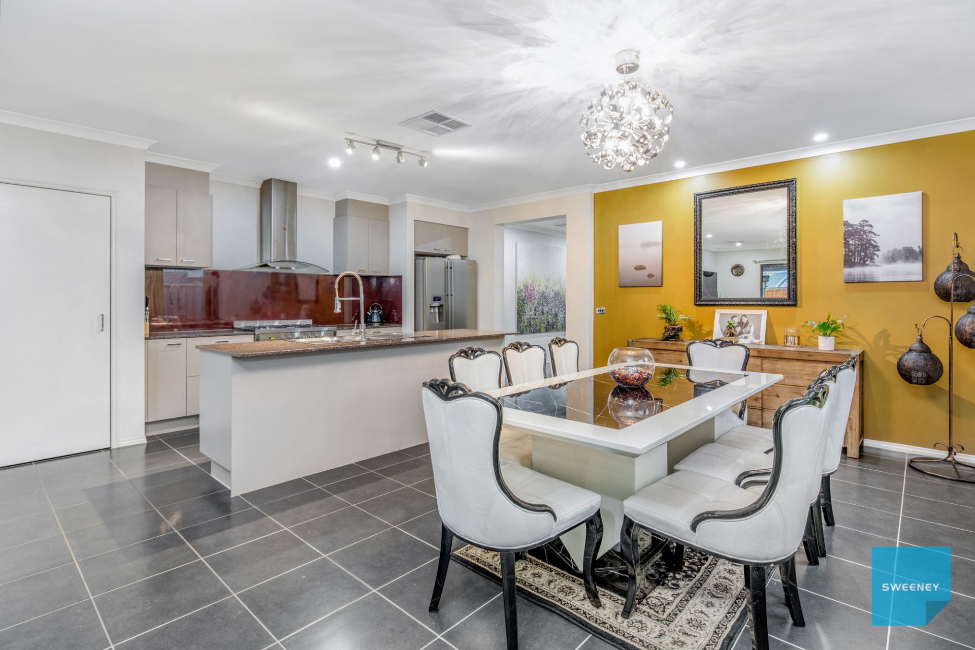 5 Gordes Street, Fraser Rise - Thumbnail 6