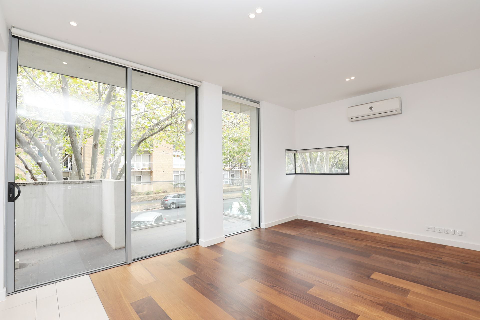 102/24-26 Crimea Street, St Kilda - Thumbnail 3