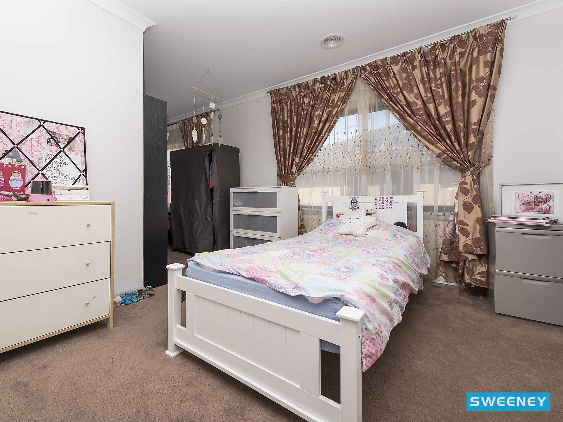 20 Maranoa Grove, Caroline Springs - Thumbnail 7