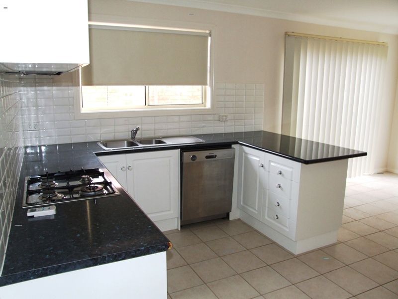 30 Henry Street, Melton - Thumbnail 3